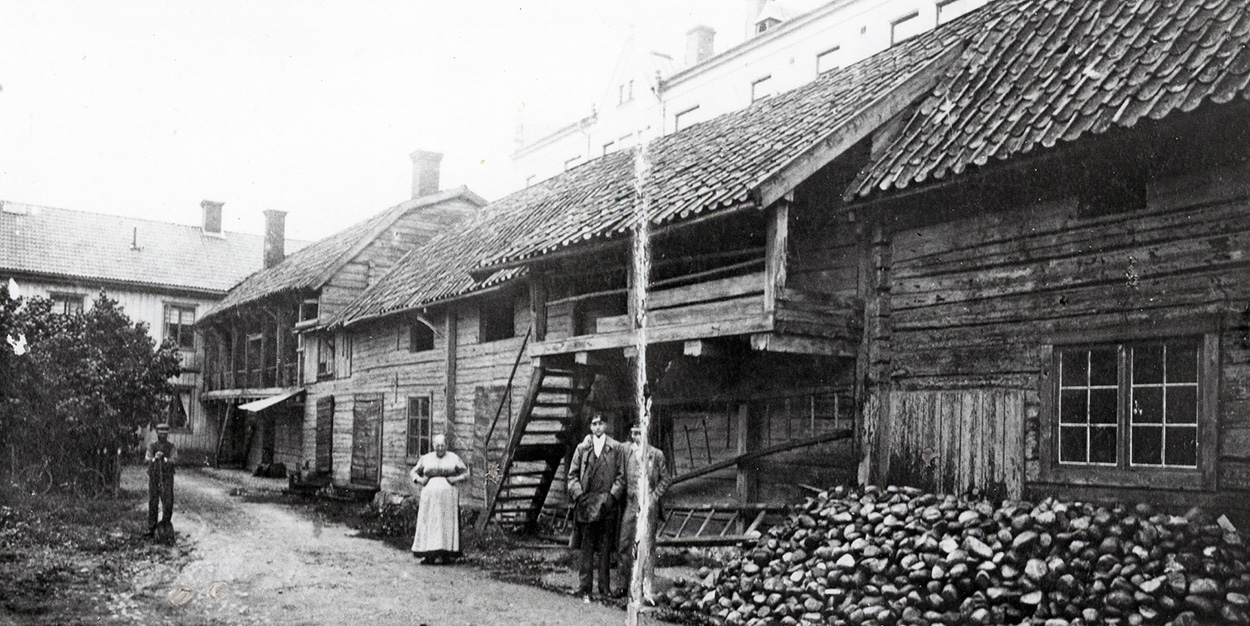 ويب GGr5046Garveriet066.jpg