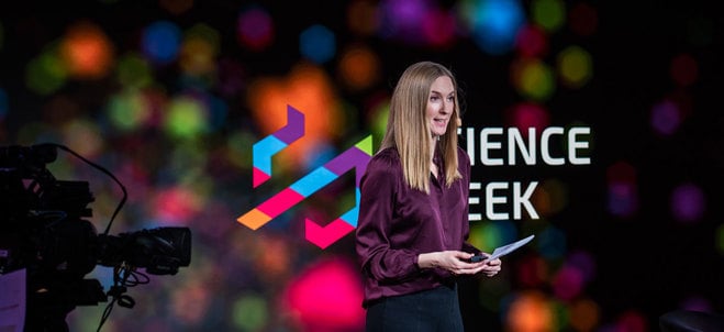 Välkommen till Science Week 2024 i Södertälje! Bilden visar en programpunkt från scenen 2023.