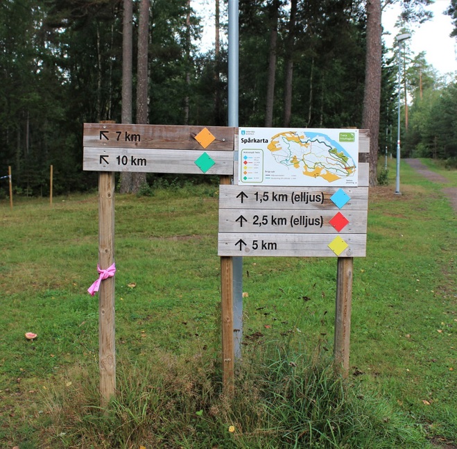 Lämna dina synpunkter om Tveta friluftsområde och Vasaskogen.